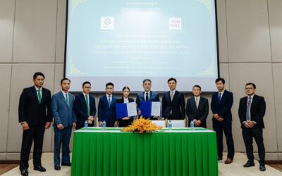 ពិធីចុះហត្ថលេខាលើកិច្ចព្រមព្រៀង ស្តីពី ការផ្តល់សេវាហេដ្ឋារចនាសម្ព័ន្ធ ណេតវើក-ខ្សែកាប្លិ៍ អុបទិក  រវាង  ក្រុមហ៊ុន ម៉ាយក្រូម៉ាកស៍ ឯ.ក និង ផ្សារទំនើប អុីអន ម៉ល (សាខាមានជ័យ)